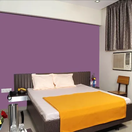 Pals Hotel-3