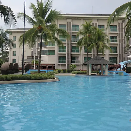 Widus Hotel Clark-2