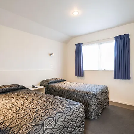 Annabelle Court Motel-2