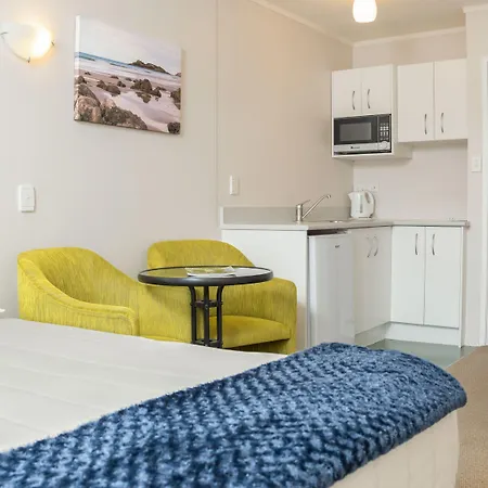 Outrigger Motel-3