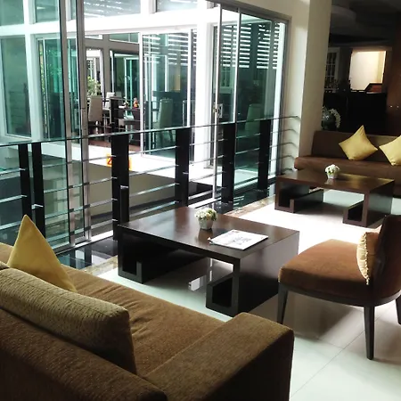 August Suites-3
