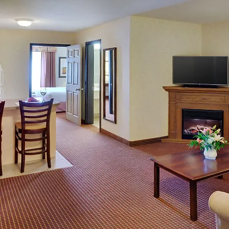 Pomeroy Inn & Suites Fort St. John-3