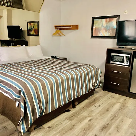 Deluxe Inn-3