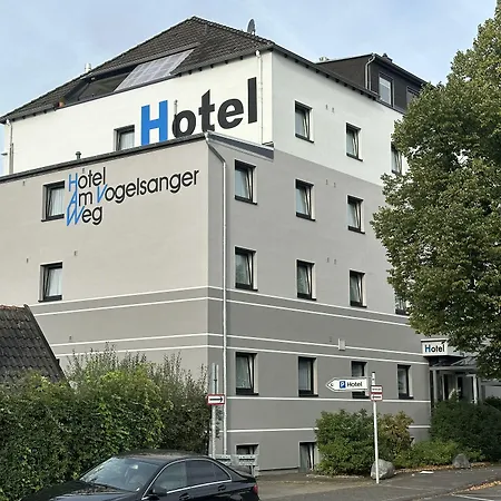 Hotel Am Vogelsanger Weg-3