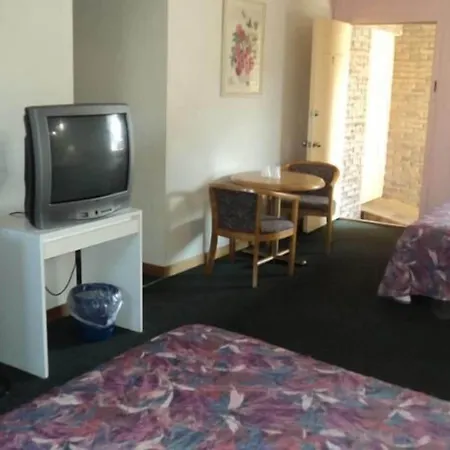 Oasis Motel By The Falls-2