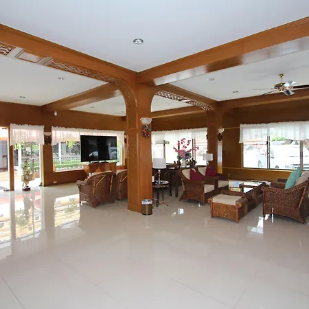 Sabai Inn Nearby Central Marina-2