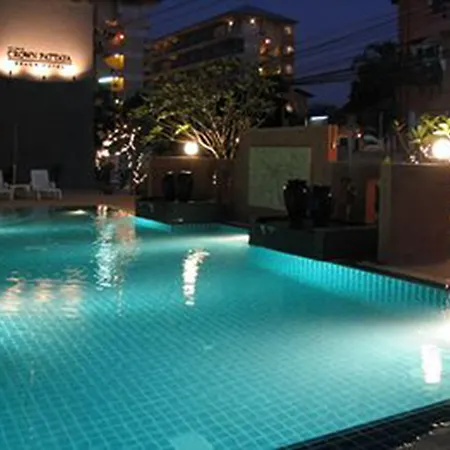 Crown Pattaya Beach Hotel-3