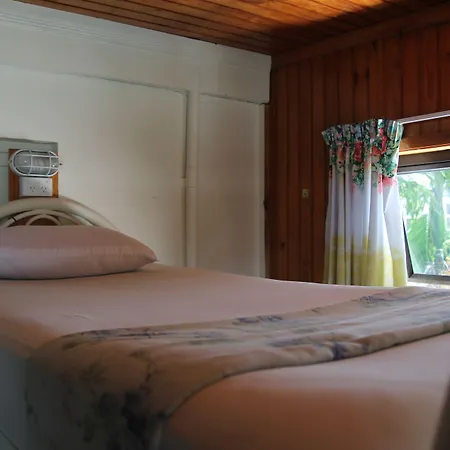 Bamboo Backpackers-3