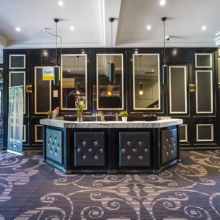 Nightcap At Skyways Hotel-3