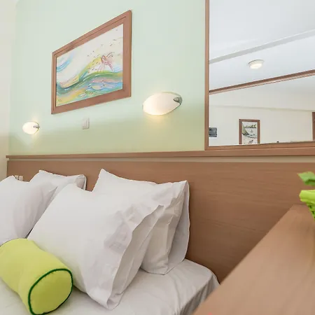 Majestic Hotel - Adults Only-3