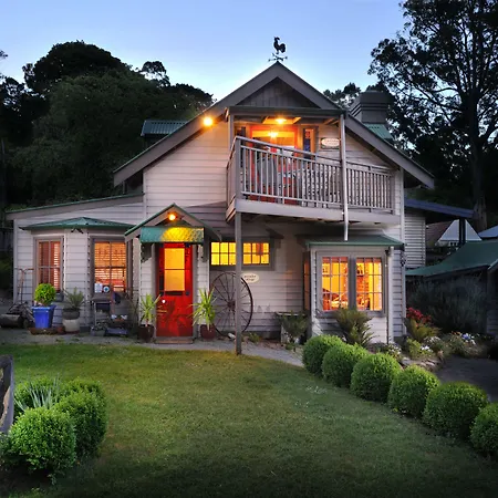 Como Cottage Accommodation-2
