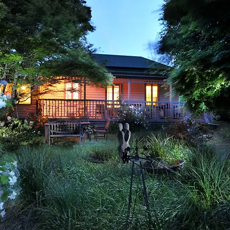 Como Cottage Accommodation-3