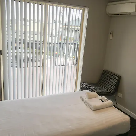 The Premier Hotel Broadmeadow-3