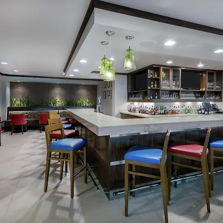 Hilton Garden Inn San Antonio/Rim Pass Drive-2