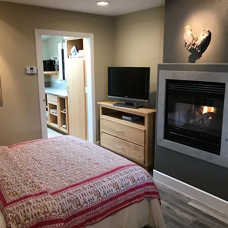 Cambria Shores Inn-3