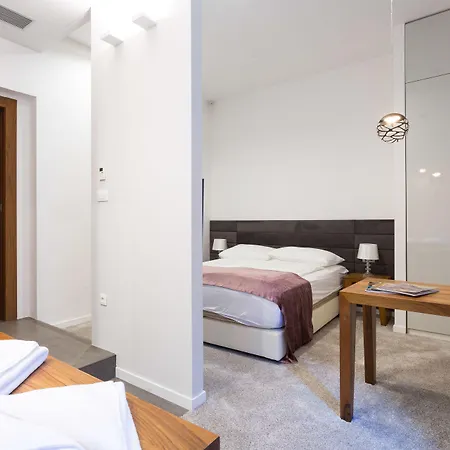 Starlight Luxury Rooms-2
