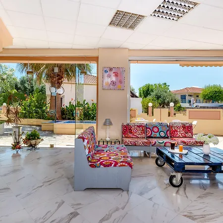 Louladakis Apartments-2