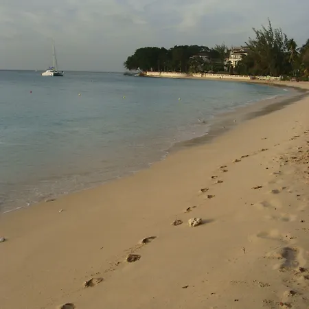 Coral Lane Beach Apartments-2