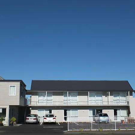 101 Stars Motel-2