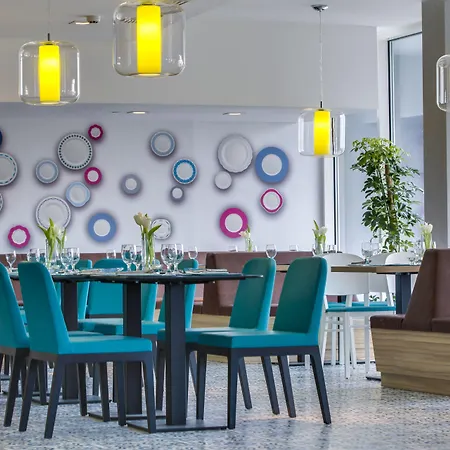 Park Inn By Radisson Dammam-3