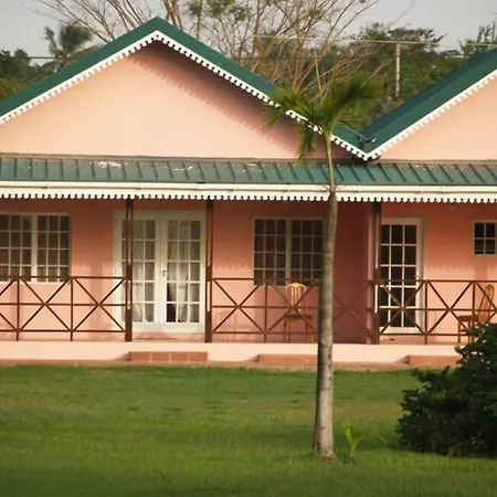 Canoe Bay Beach Resort-3