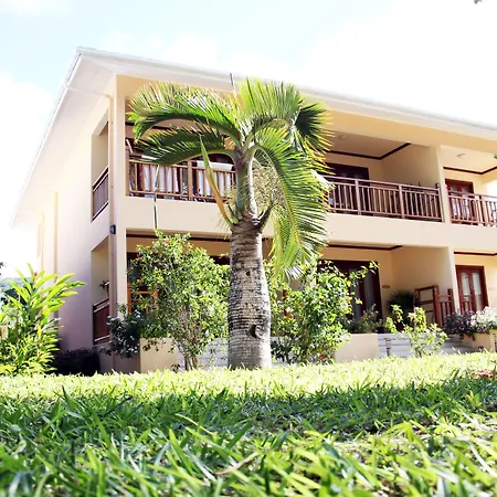 Pirogue Lodge-3