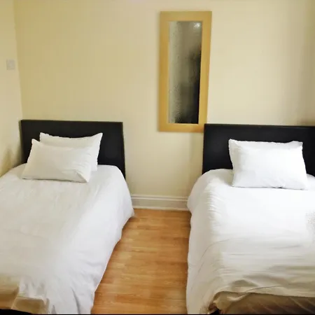 City View Hotel - Roman Road Market-2