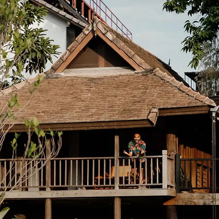 The Yard Hostel Chiang Mai-3