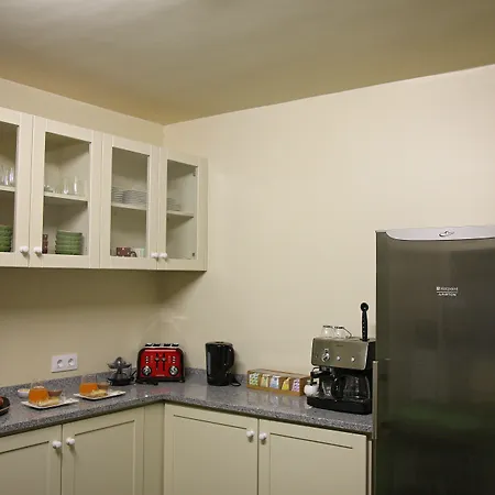 29 Madeira Hostel-2