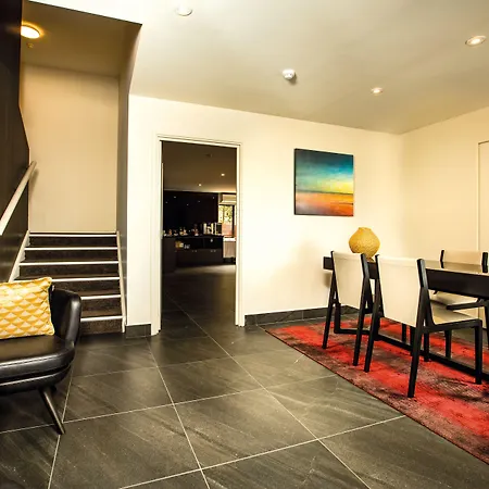 Edit Auckland Greenlane-2