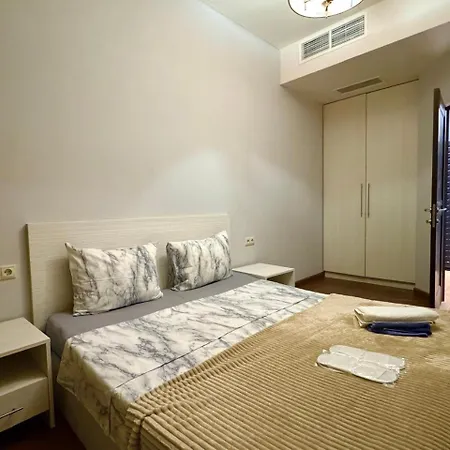 Pinko Apartments-2