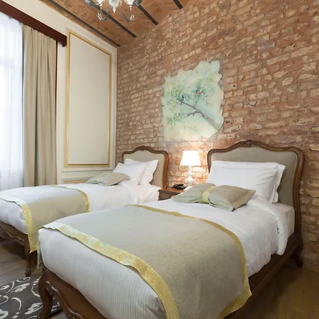 Hotel Pera Parma-3
