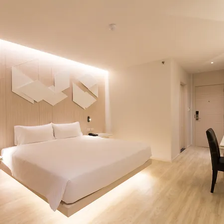 Crystal Hotel Hat Yai-2