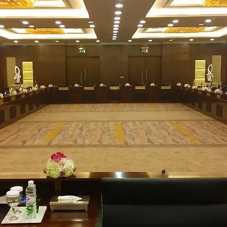 Crowne Plaza Kuwait Al Thuraya City By Ihg-2
