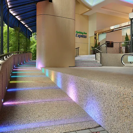 Holiday Inn Express Kuala Lumpur City Centre By Ihg-2
