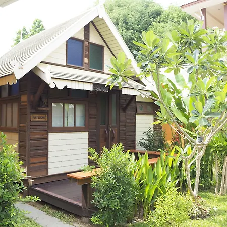 Lanta Fevrier Resort-2