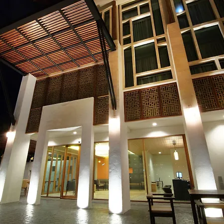 Tapae Gate Villa-2