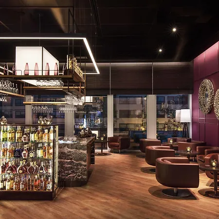 Courtyard By Marriott Seoul Myeongdong-3
