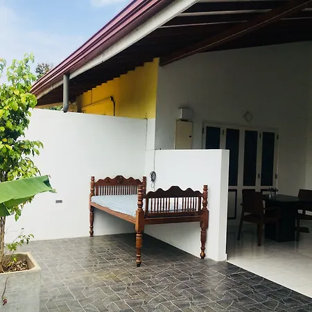 Gomez Place-2