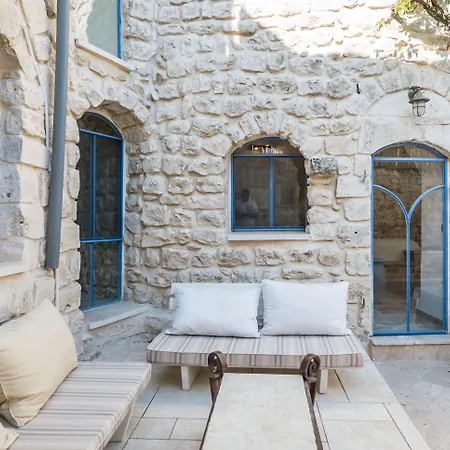 The Way Inn - Boutique Suites-2