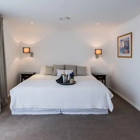 Fino Hotel & Suites-3
