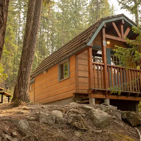 Halcyon Hot Springs Resort-2