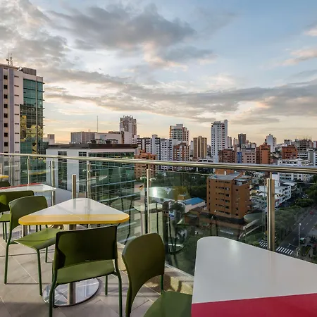 Hampton By Hilton Bucaramanga-3