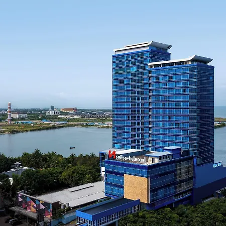 Swiss-Belhotel Waterfront Makassar-3