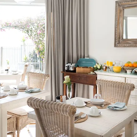 Ocean Watch Guest House-2
