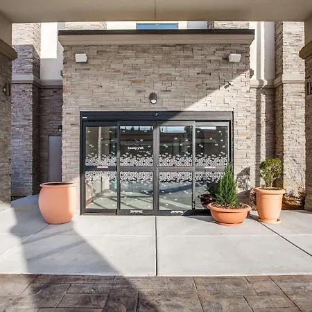 Hampton Inn & Suites Dallas-Central Expy/North Park Area-3