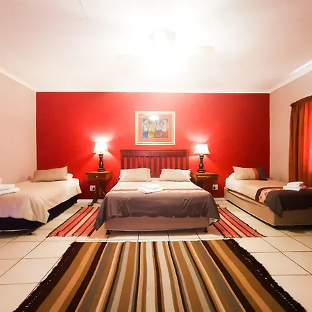 Loerie Guesthouse-2