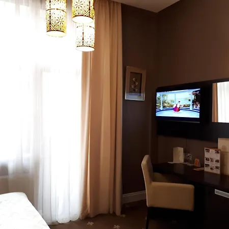 Ark Palace Hotel & Spa-2