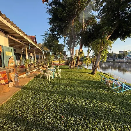 Ban Narai River Guesthouse-3