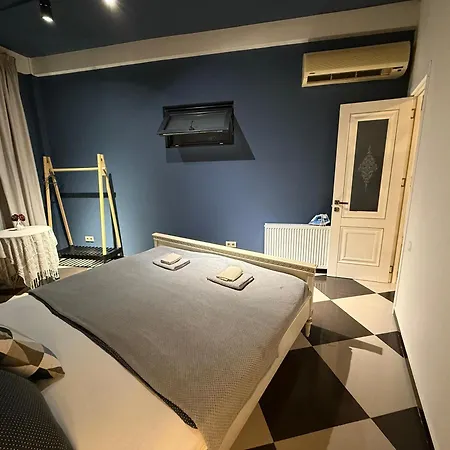 Firuzi Apartment Tbs-3